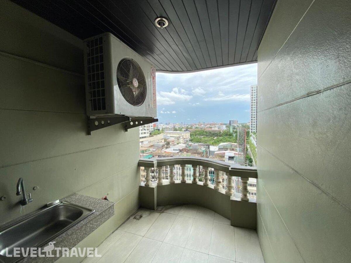 фотографии номера Полулюкс отеля Boss Mansion в Таиланд(Бангкок) - фото №10