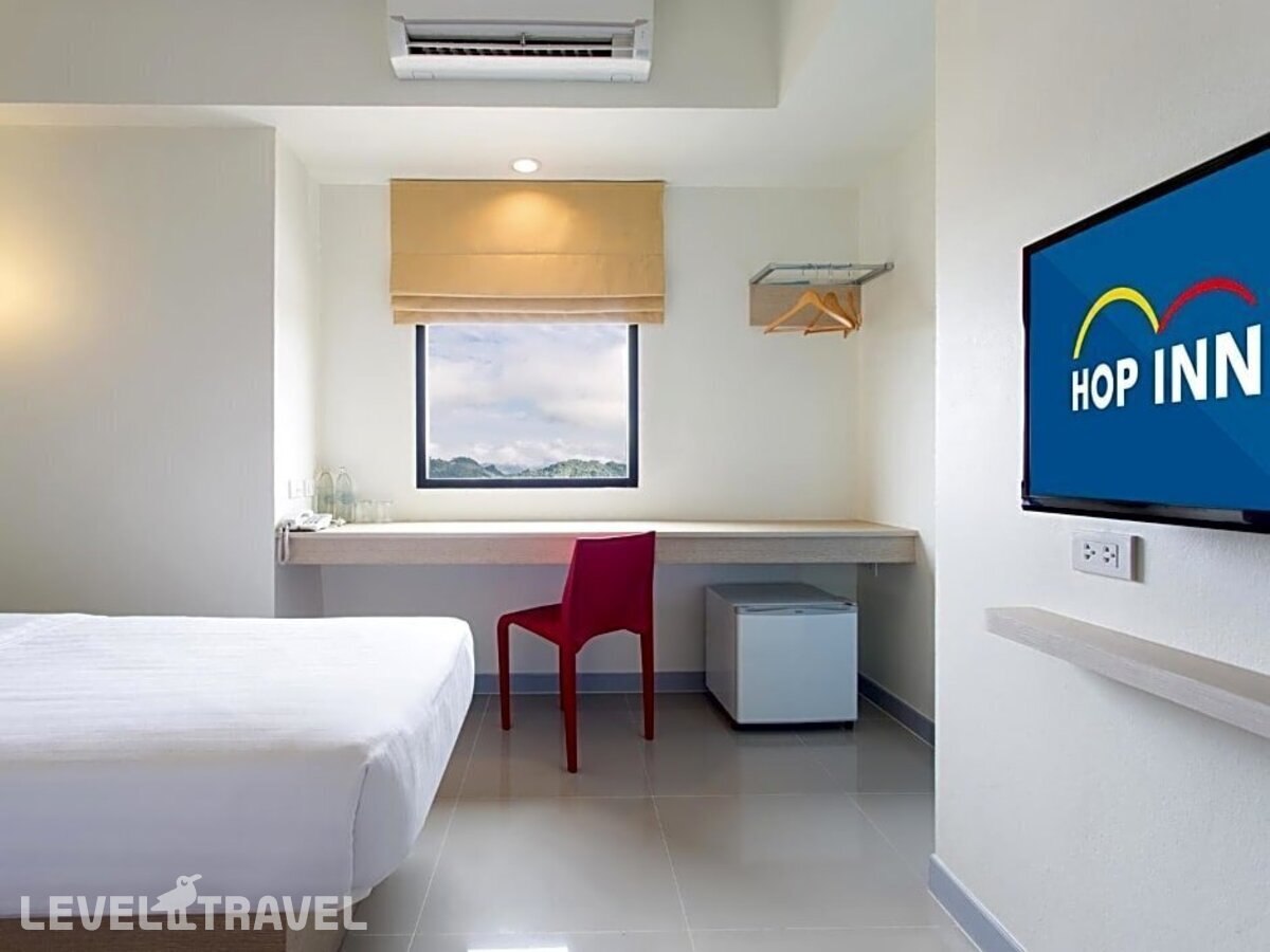 фотографии номера Стандартный номер отеля Hop Inn Phuket в Таиланд(Ратсада) - фото №3