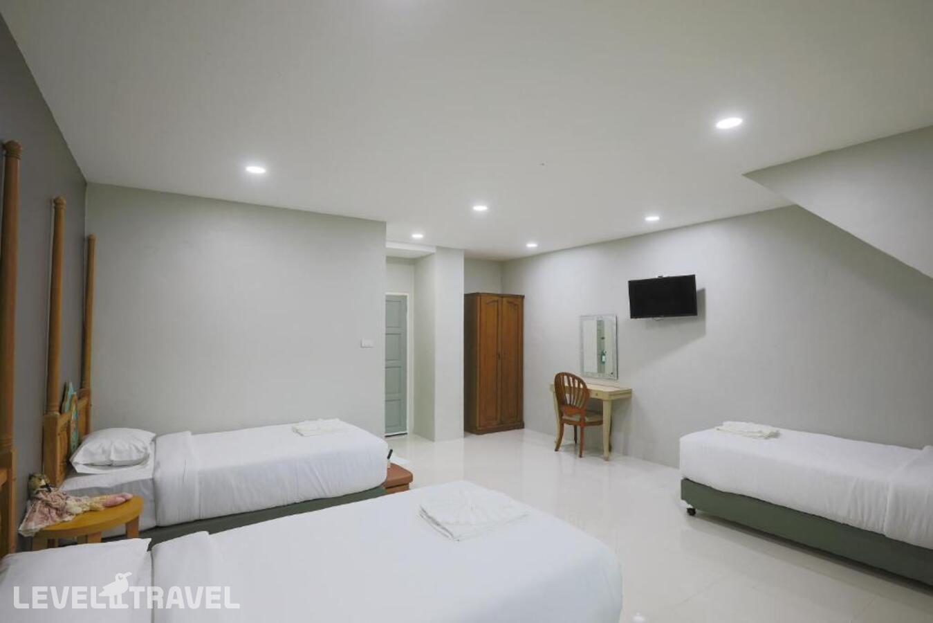 фотографии номера Четырехместный делюкс отеля Phuket Nonnita Boutique Resort в Таиланд(город Пхукет) - фото №4