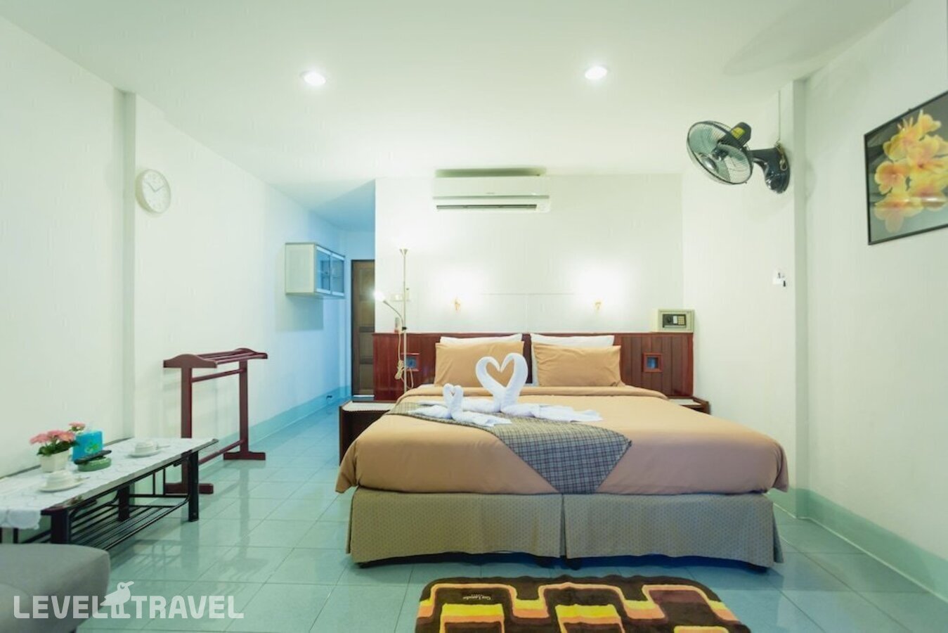 фотографии номера Делюкс с балконом отеля Rabbit Mansion Patong Hotel в Таиланд(Патонг Бич) - фото №4