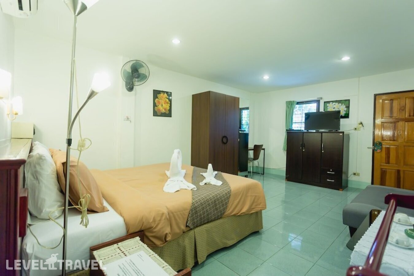 фотографии номера Делюкс с балконом отеля Rabbit Mansion Patong Hotel в Таиланд(Патонг Бич) - фото №6
