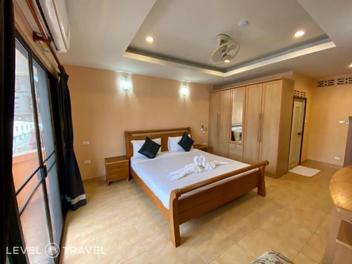фотографии номера Делюкс с балконом отеля Star Guesthouse в Таиланд(Патонг Бич) - фото №8