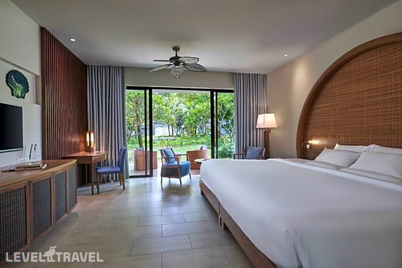 фотографии номера Делюкс отеля Novotel Phu Quoc Resort в Вьетнам(Фукуок) - фото №9