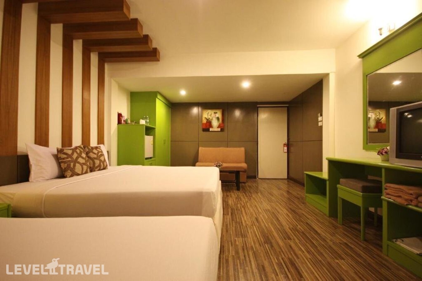 фотографии номера Улучшенный номер отеля Windmill Resort Hotel в Таиланд(Наклуа) - фото №1