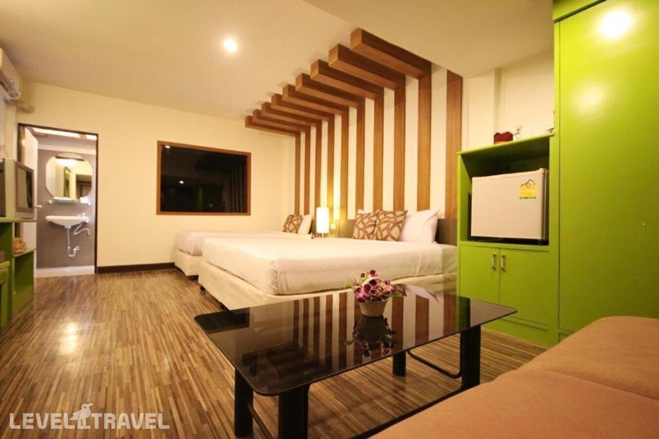 фотографии номера Улучшенный номер отеля Windmill Resort Hotel в Таиланд(Наклуа) - фото №3