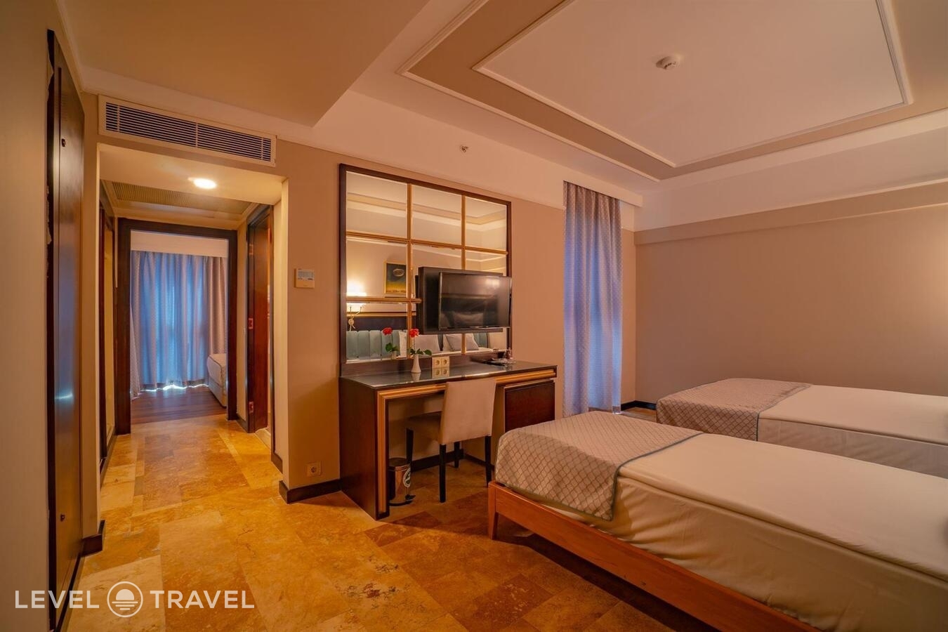 фотографии номера Семейный (2 комнаты) отеля Royal Atlantis Resort & Spa в Турция(Чолаклы) - фото №1