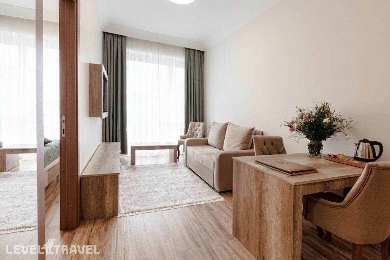 фотографии номера Трехместный номер отеля Mari Suites Hotel в Турция(Кягытхане) - фото №9