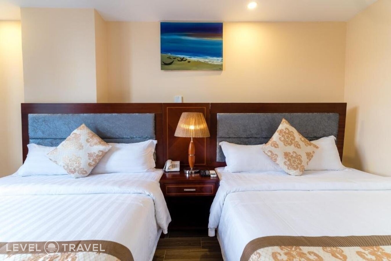 фотографии номера Четырехместный делюкс отеля Nhat Minh Hotel and Apartment в Вьетнам(Дананг) - фото №3