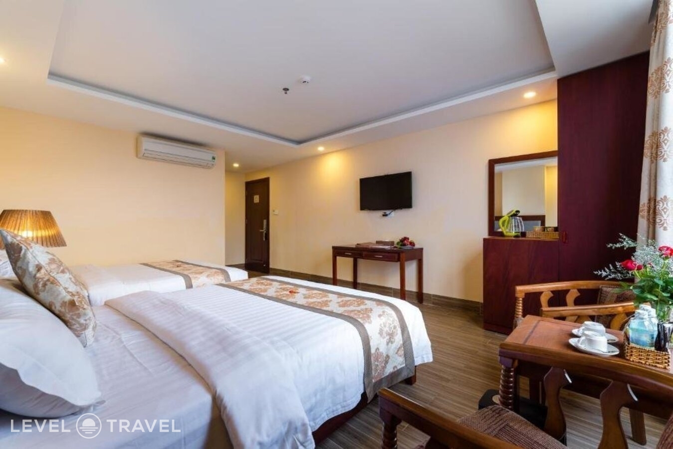 фотографии номера Четырехместный делюкс отеля Nhat Minh Hotel and Apartment в Вьетнам(Дананг) - фото №8