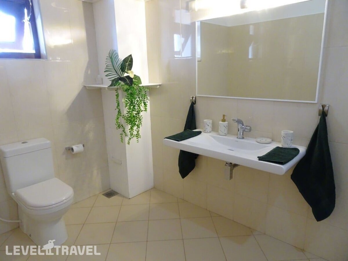 фотографии номера Улучшенный номер отеля Kalurata Beach Home Guesthouse в Шри-Ланка(Берувела) - фото №9