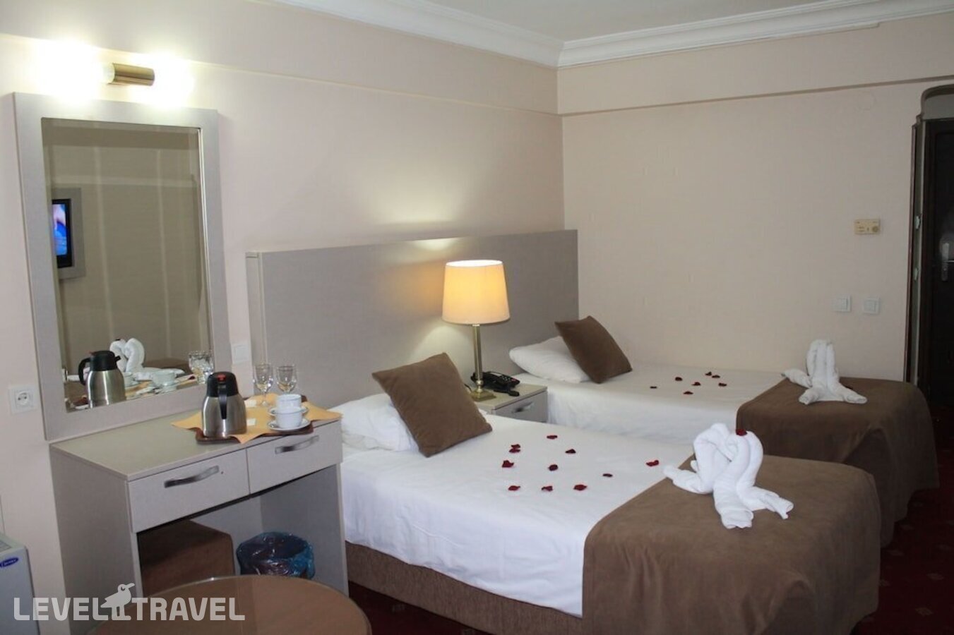 фотографии номера Стандартный номер отеля Buyuk Sahinler Hotel в Турция(Фатих) - фото №16