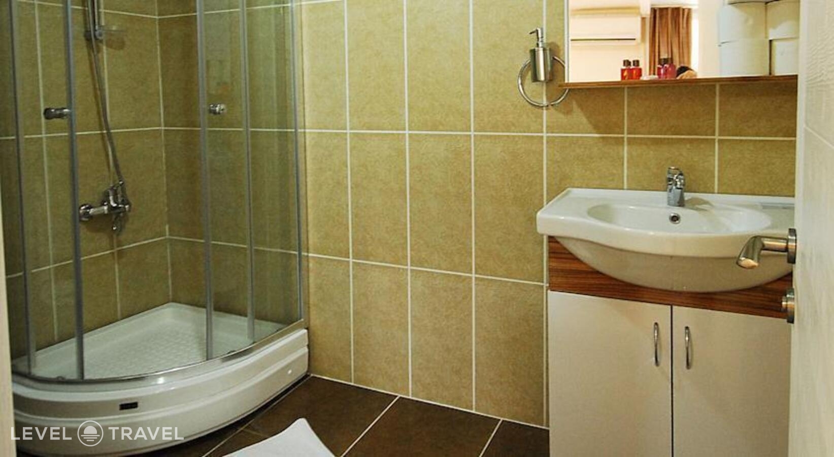 фотографии номера Семейный люкс отеля Comfort Hotel Taksim в Турция(Бейоглу) - фото №5