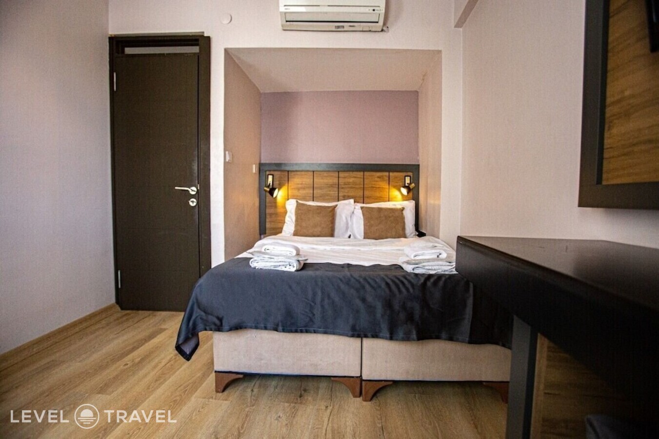 фотографии номера Семейный люкс отеля Comfort Hotel Taksim в Турция(Бейоглу) - фото №88