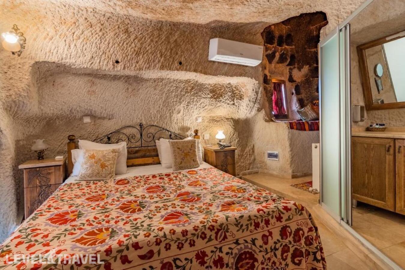фотографии номера Полулюкс отеля Amber Cave Suites в Турция(Гёреме) - фото №2