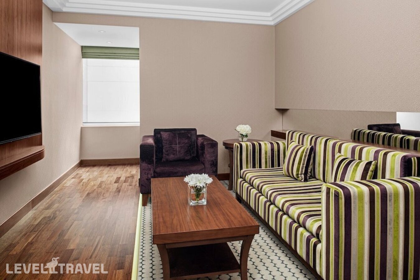 фотографии номера Премиум отеля Crowne Plaza Riyadh Minhal, an IHG Hotel в Саудовская Аравия(Эр-Рияд) - фото №2
