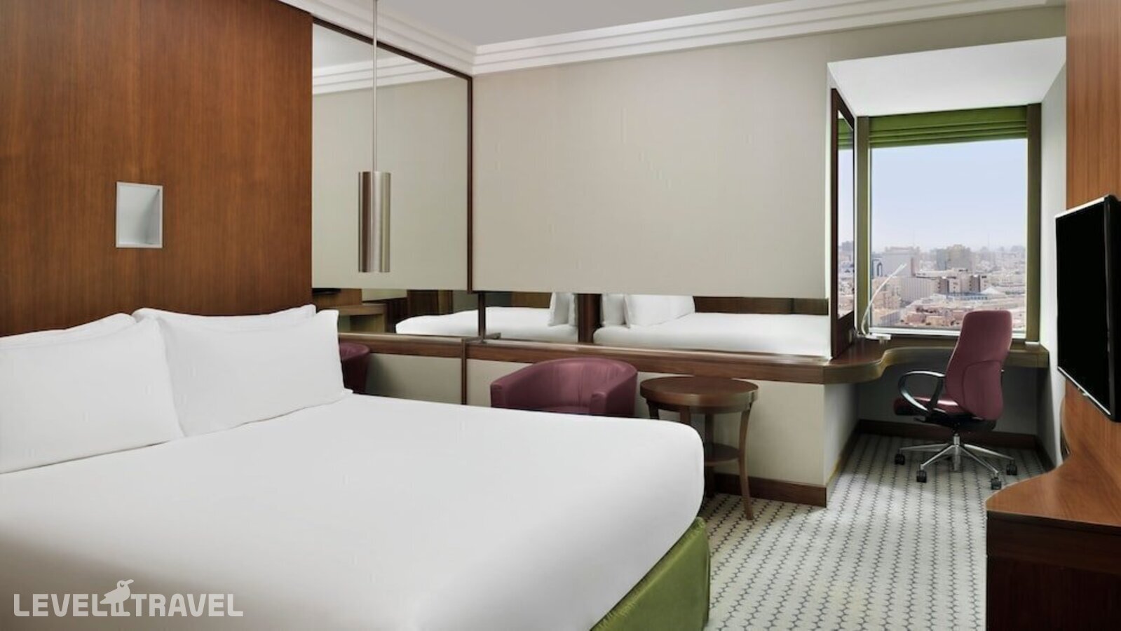 фотографии номера Премиум отеля Crowne Plaza Riyadh Minhal, an IHG Hotel в Саудовская Аравия(Эр-Рияд) - фото №8