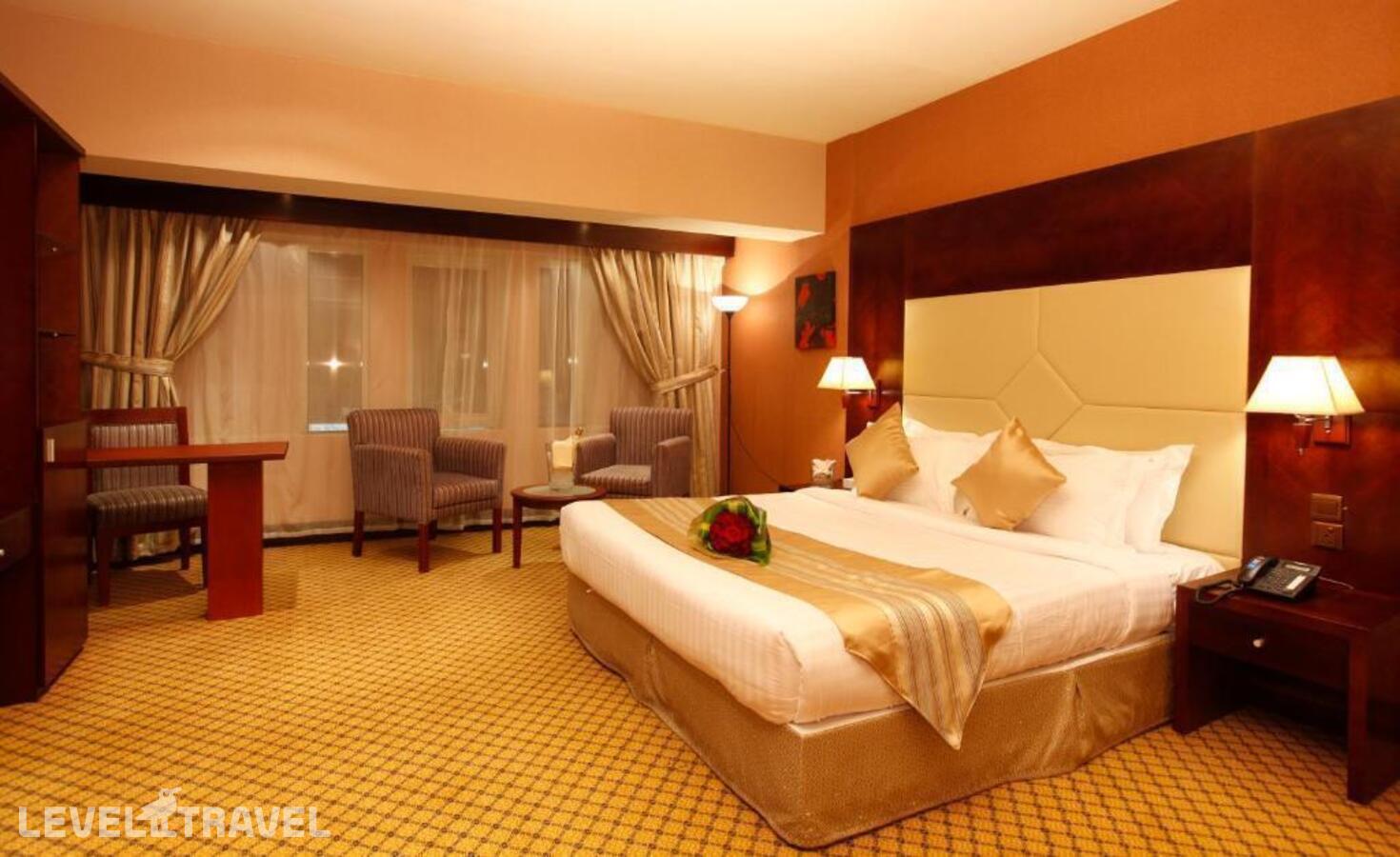 фотографии номера Представительский номер отеля Plaza Inn Olaya Hotel в Саудовская Аравия(Эр-Рияд) - фото №3