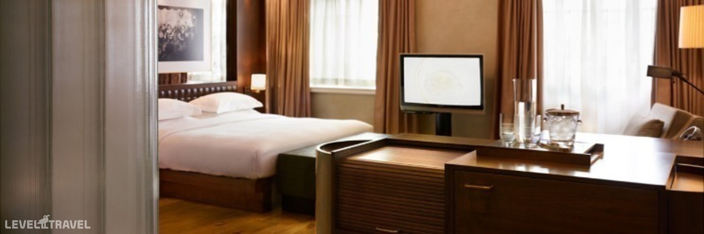 фотографии номера Номер King с видом на парк отеля Park Hyatt Istanbul Macka Palas в Турция(Шишли) - фото №1