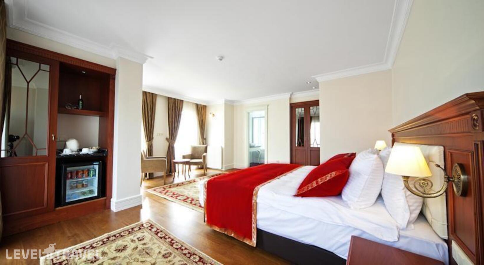 фотографии номера Улучшенный номер отеля Aren Suites Hotel в Турция(Фатих) - фото №4