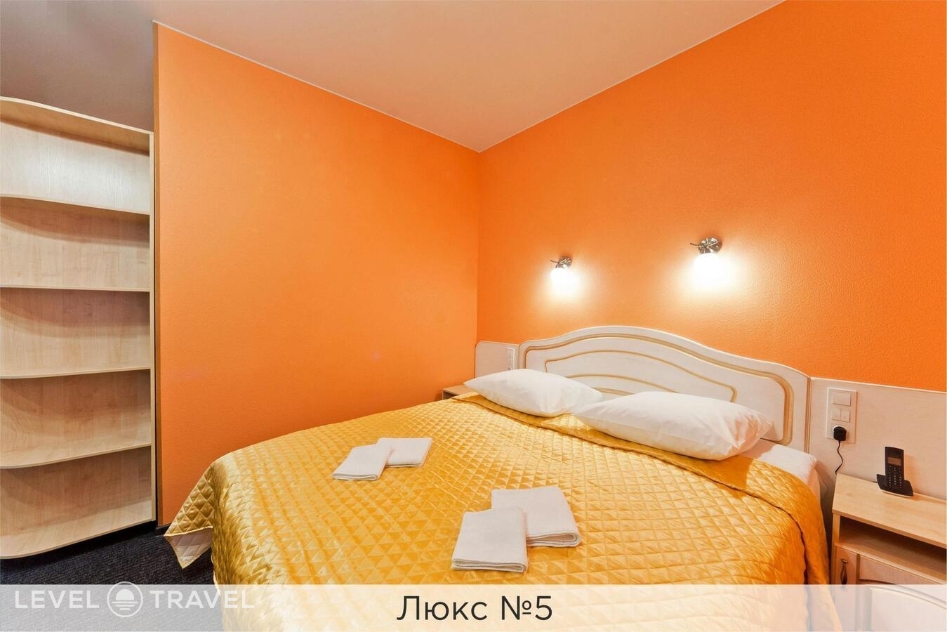 фотографии номера Люкс №5 отеля Виктория в Россия(Приморский район) - фото №2
