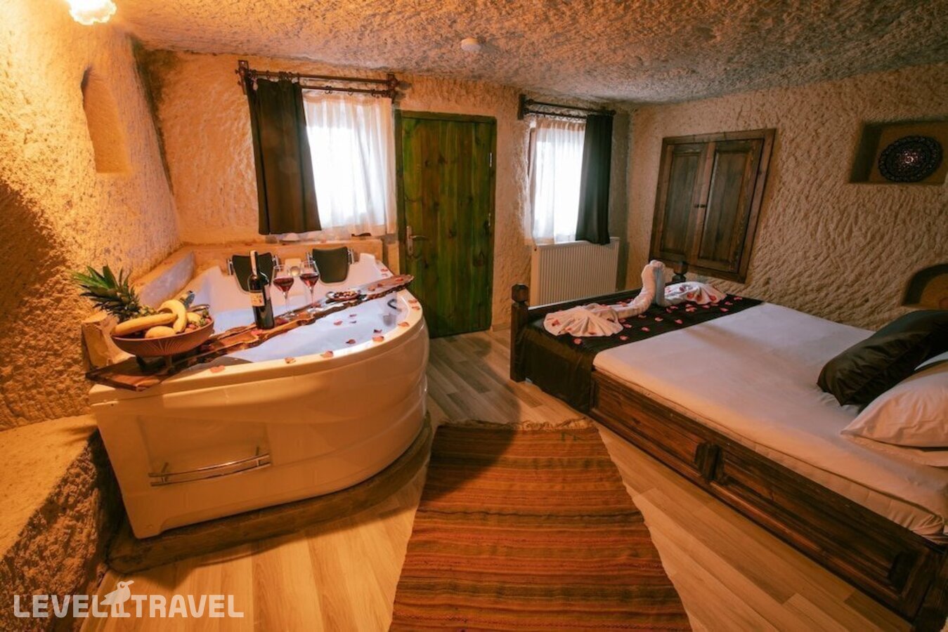 фотографии номера Семейный люкс отеля Mia Cappadocia Cave Hotel в Турция(Гёреме) - фото №1