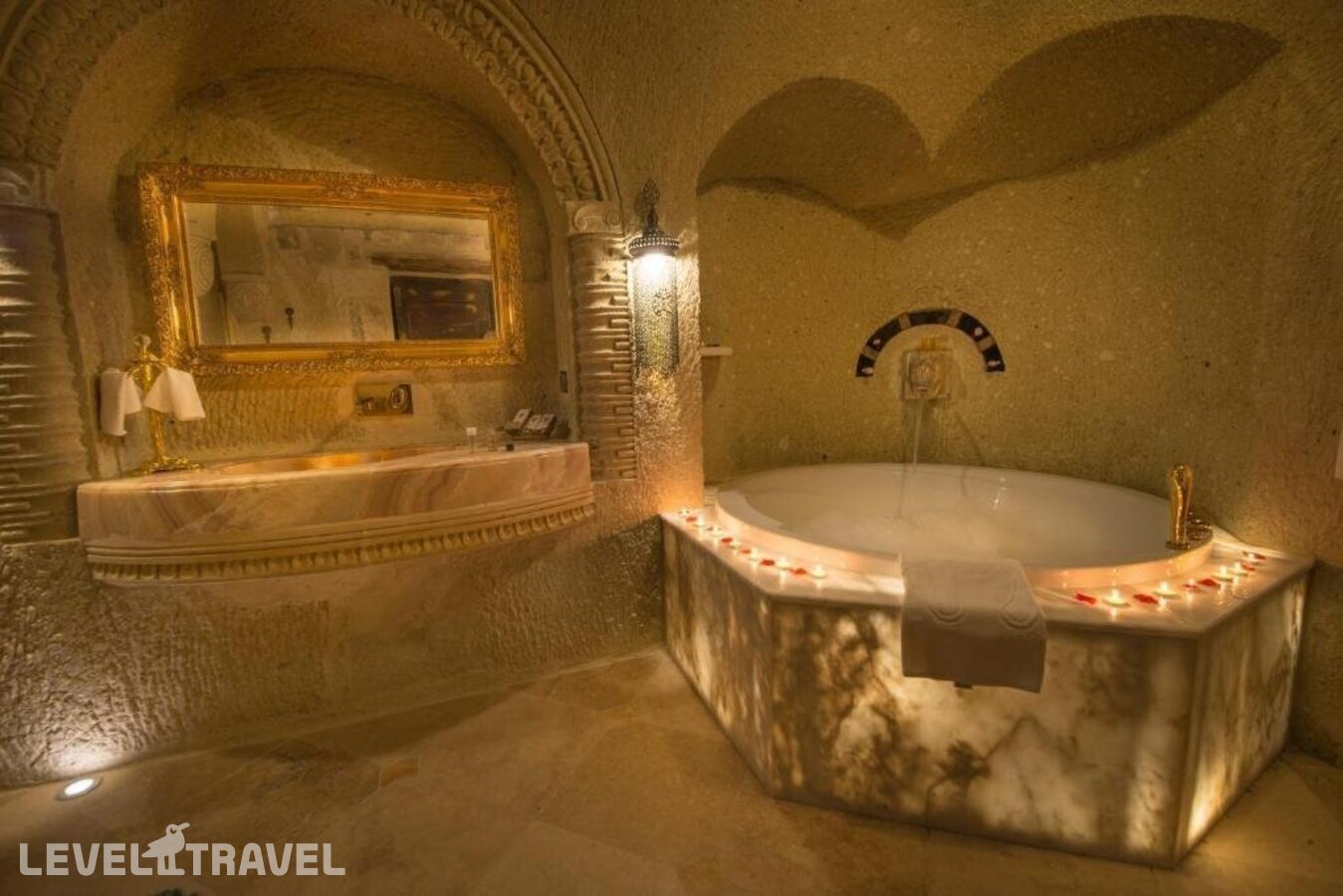 фотографии номера Полулюкс отеля Elika Cave Suites & Spa в Турция(Ортахисар) - фото №2