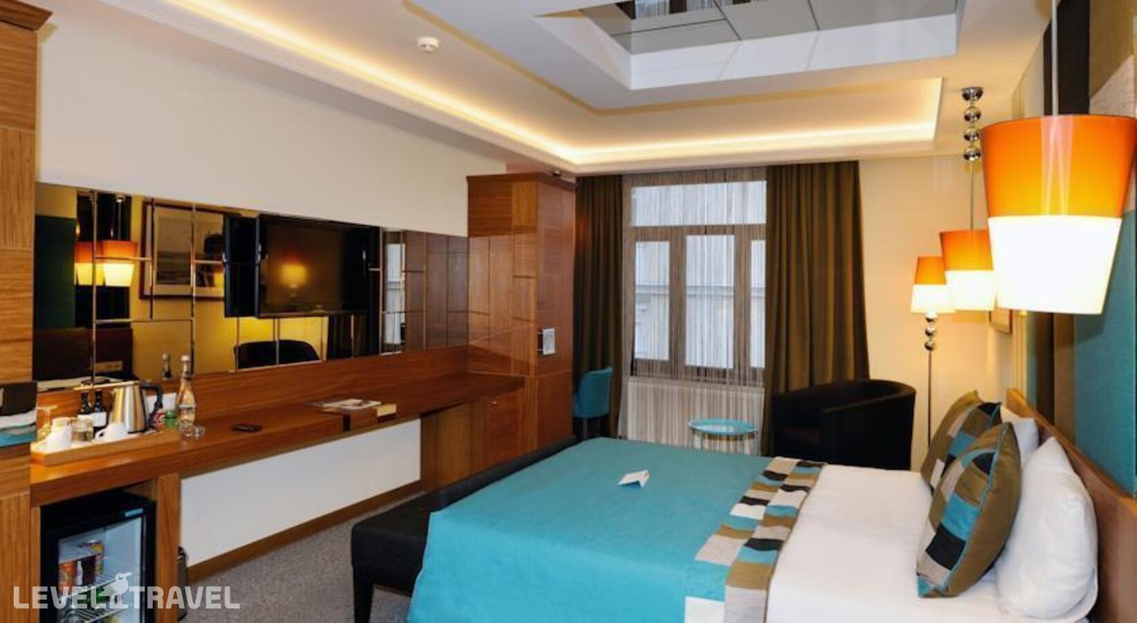 фотографии номера Делюкс отеля Collage Pera Hotel в Турция(Бейоглу) - фото №6