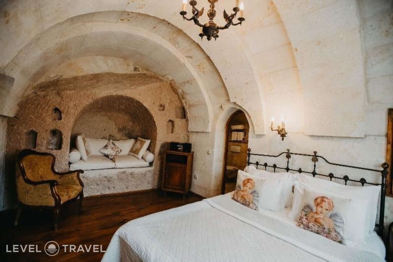фотографии номера Улучшенный номер отеля Meleklerevi Cave Hotel в Турция(Ургюп) - фото №8