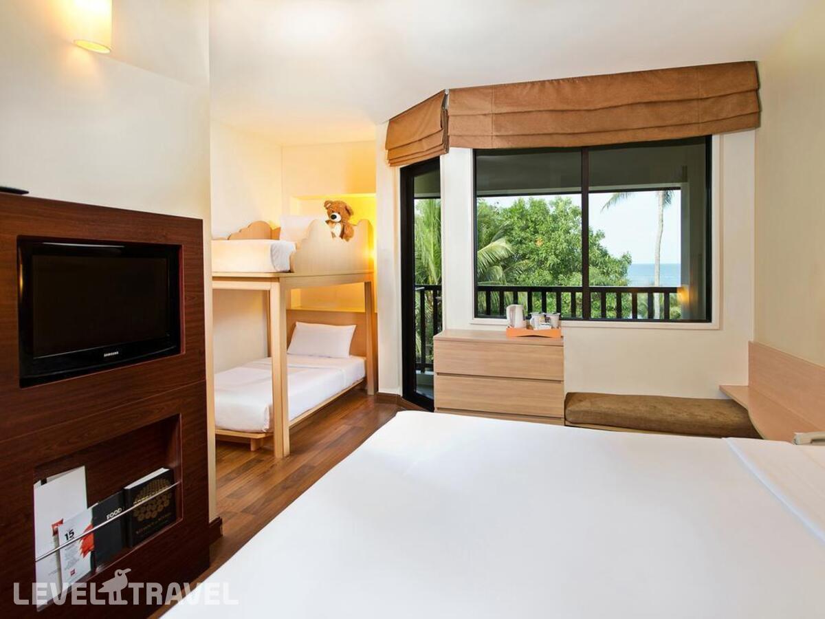 фотографии номера Семейный номер отеля Ibis Samui Bo Phut Beach Resort в Таиланд(Бопхут Бич) - фото №3