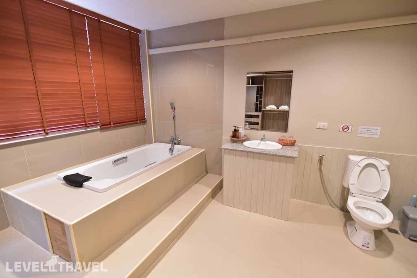 фотографии номера Люкс отеля Thonglor Suites в Таиланд(Бангкок) - фото №9