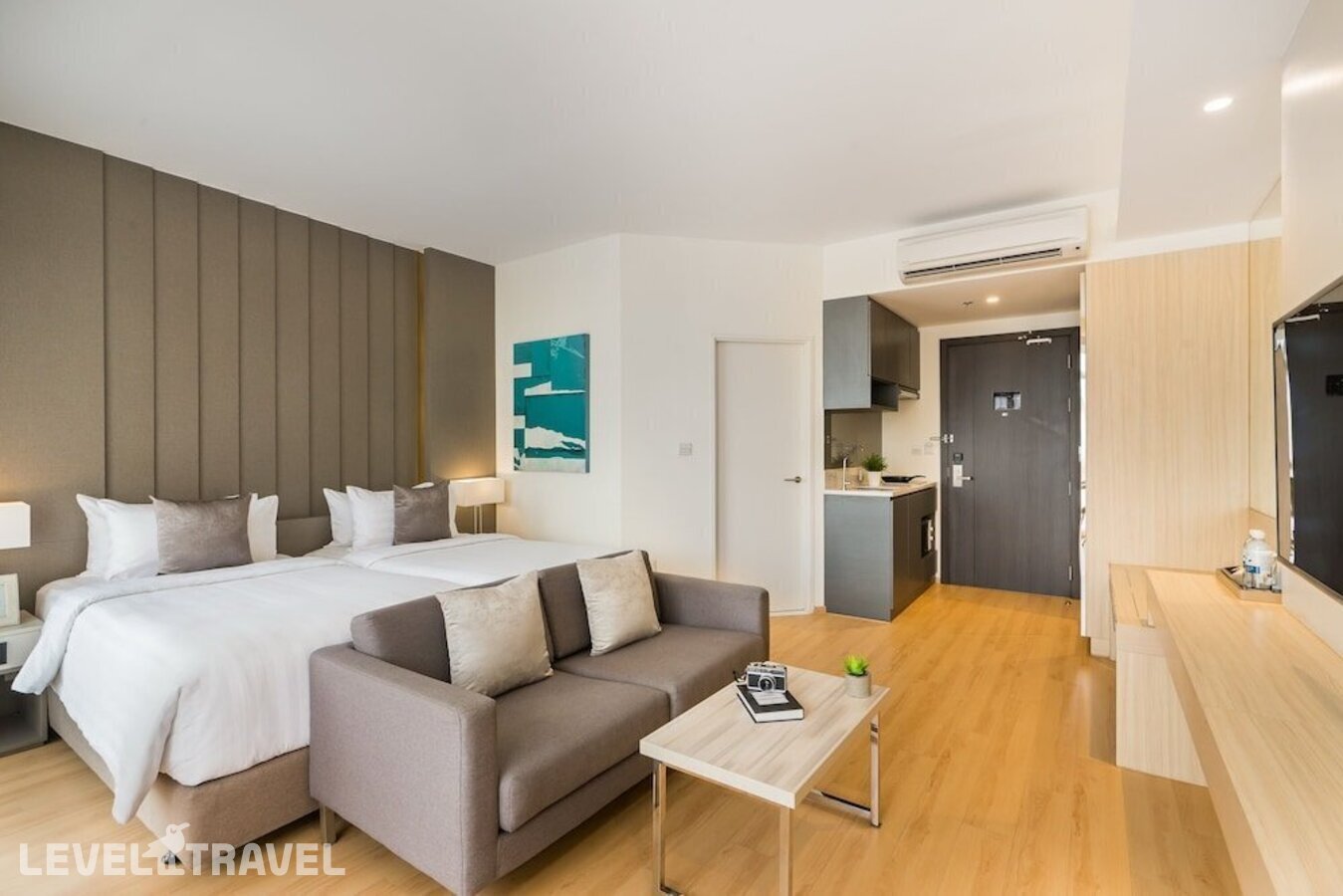 фотографии номера Делюкс с балконом отеля Arden Hotel And Residence в Таиланд(Центральная Паттайя) - фото №8
