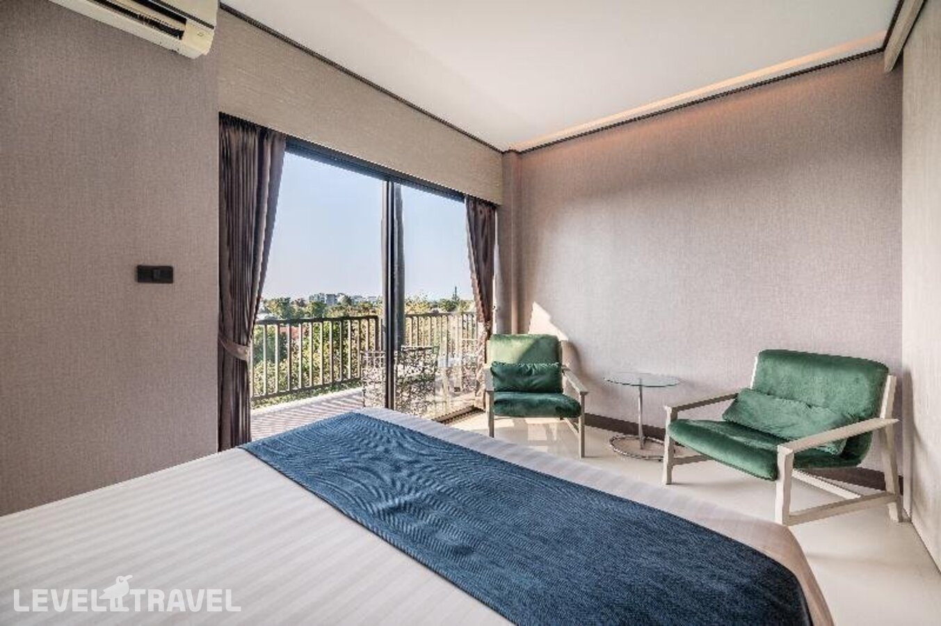 фотографии номера Люкс роскошный отеля Manhattan Pattaya Hotel в Таиланд(Наклуа) - фото №18