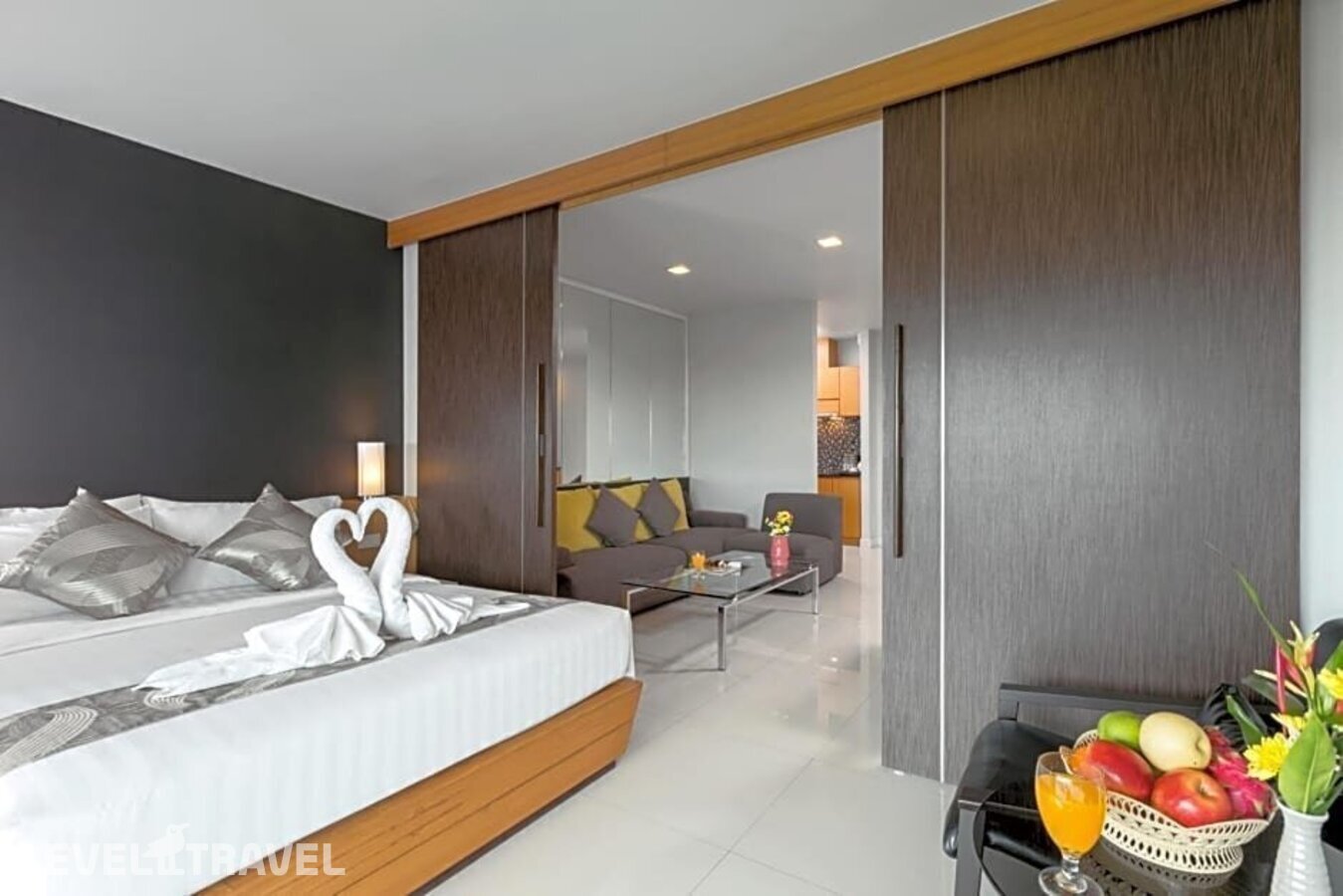 фотографии номера Люкс роскошный отеля Manhattan Pattaya Hotel в Таиланд(Наклуа) - фото №2