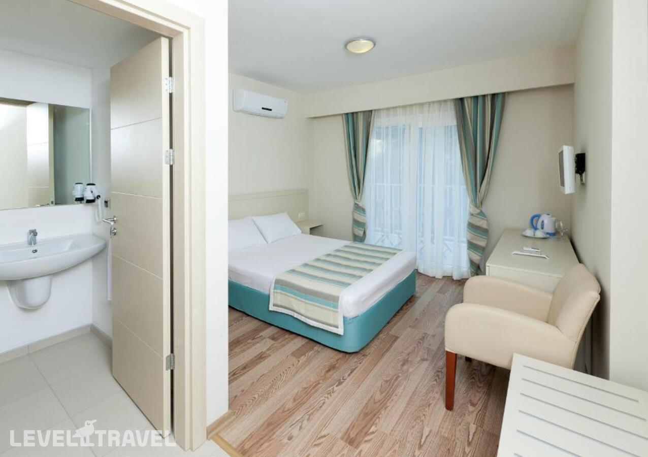фотографии номера Размещение по прибытии отеля Bodrum Beach Resort в Турция(Гюмбет) - фото №1