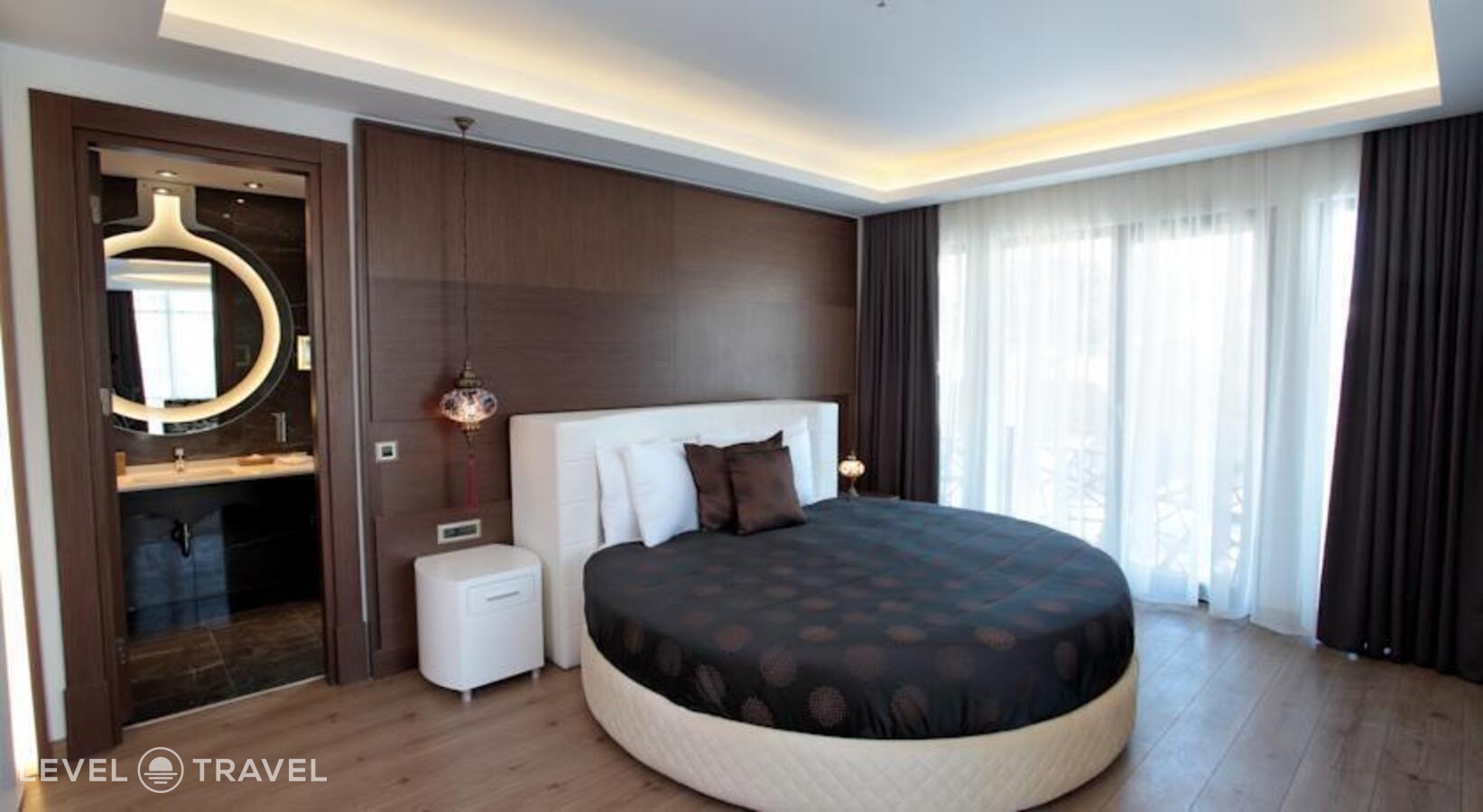 фотографии номера Полулюкс отеля Dora Hotel Istanbul в Турция(Шишли) - фото №4