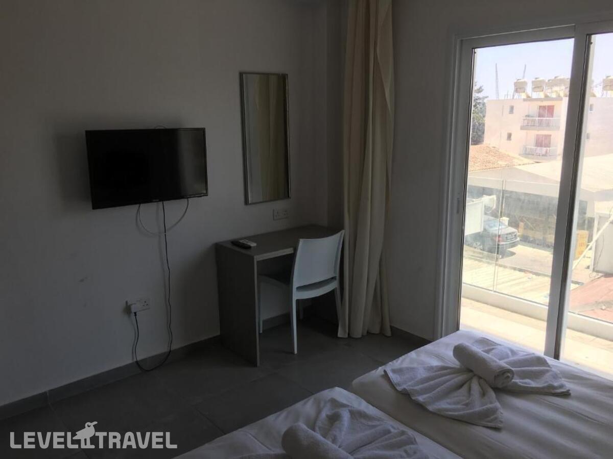 фотографии номера Студия отеля Flora Maria Hotel And Annex Apartments в Кипр(Айа-Напа) - фото №4