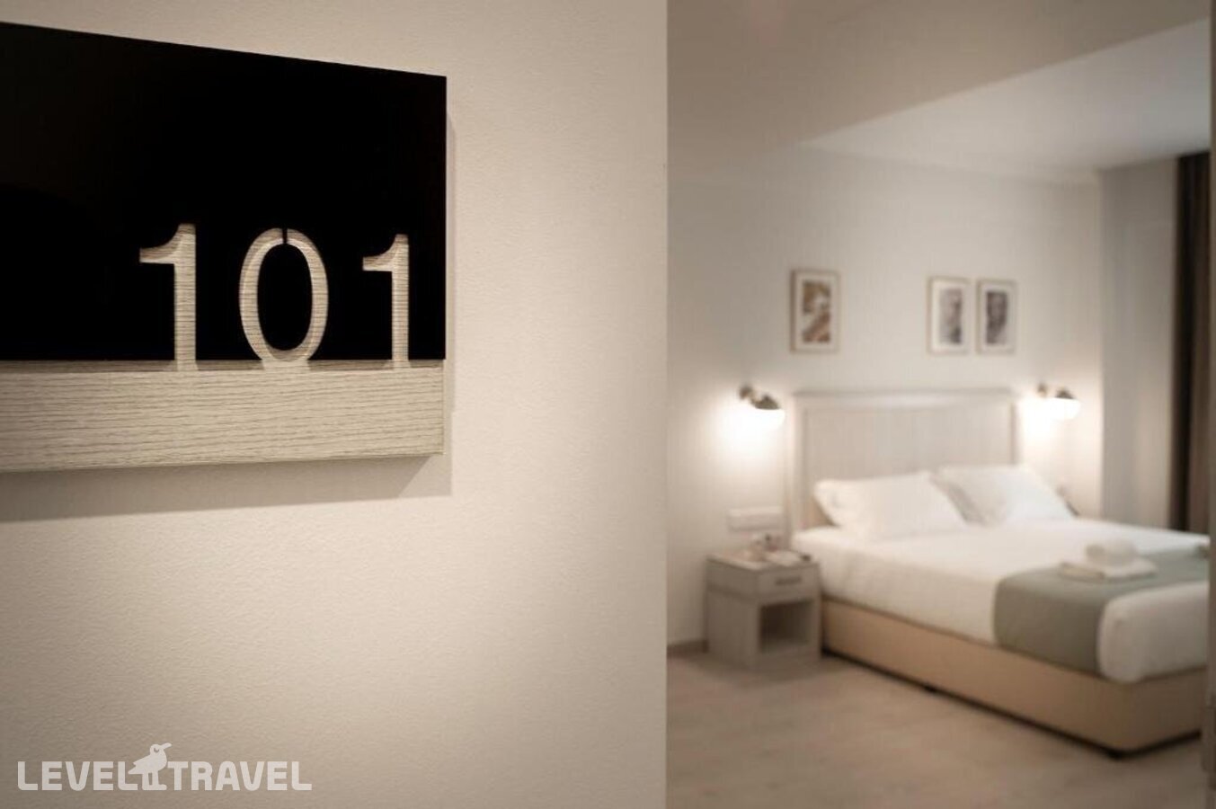 фотографии номера Делюкс с балконом отеля Roseum Boutique Hotel в Кипр(Ларнака) - фото №17