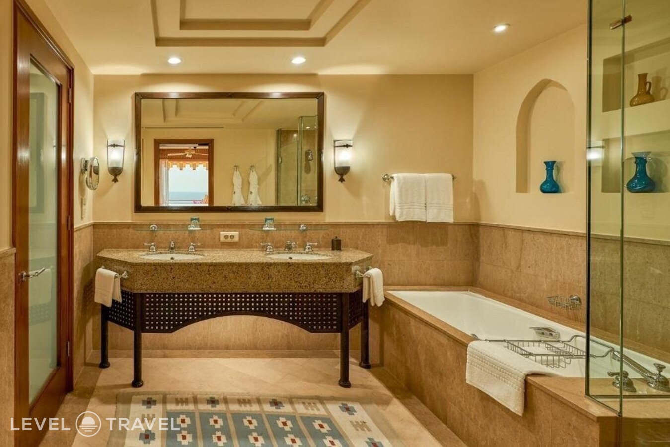 фотографии номера Делюкс отеля Four Seasons Resort Sharm El Sheikh в Египет(Шаркс Бэй) - фото №17