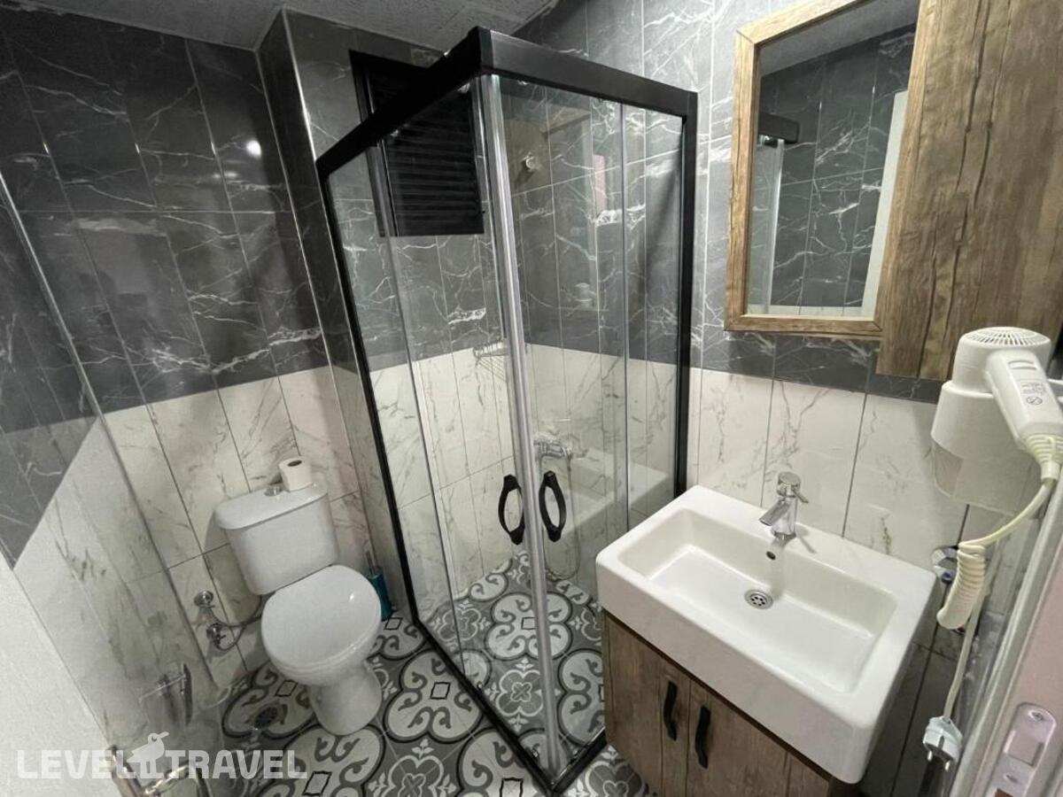 фотографии номера Трехместный номер отеля Seven City Hotel в Турция(Анталья - Центр) - фото №13