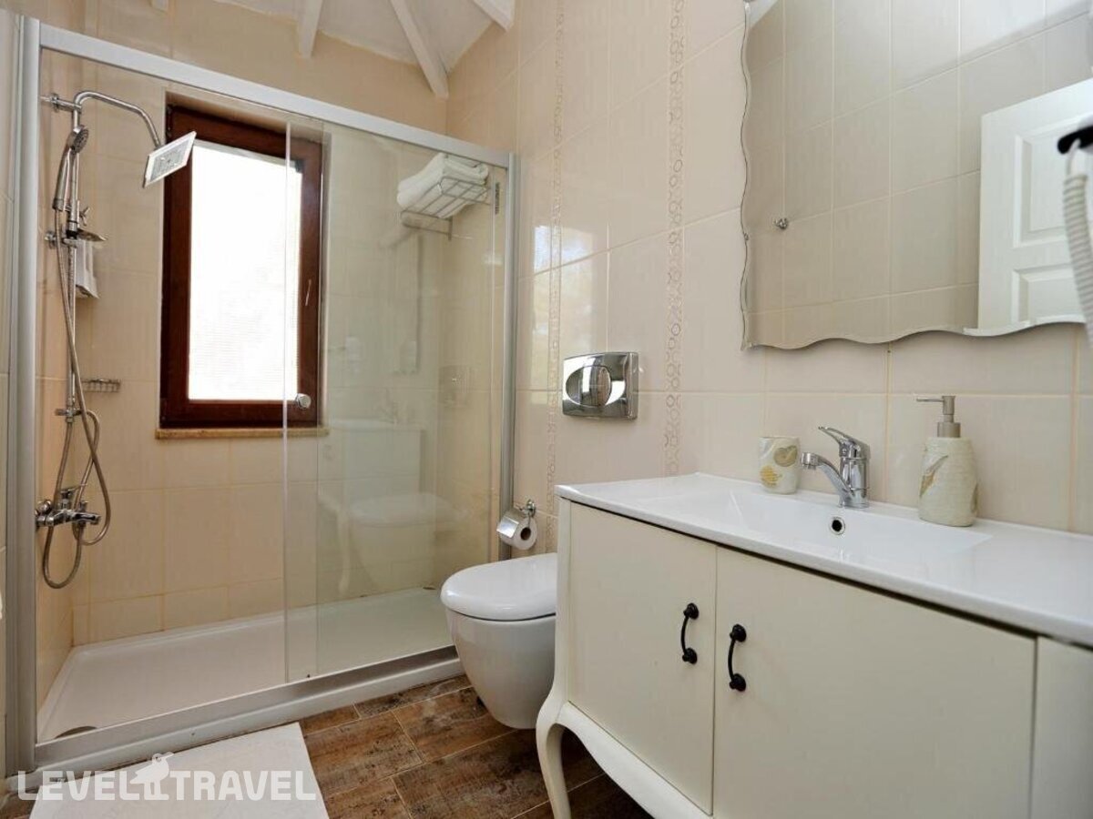 фотографии номера Вилла семейная отеля Alya Villa Butik Hotel в Турция(Турунч) - фото №9