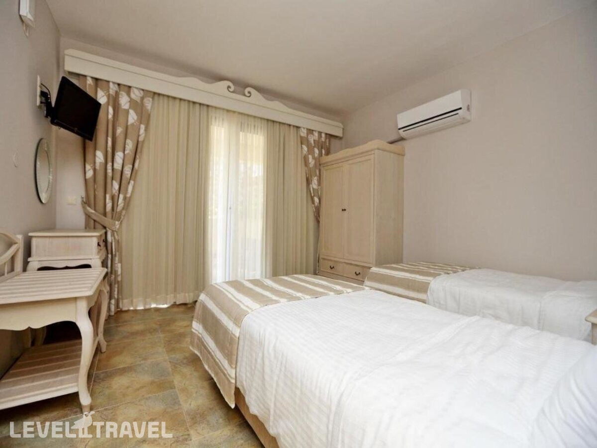 фотографии номера Вилла семейная отеля Alya Villa Butik Hotel в Турция(Турунч) - фото №10