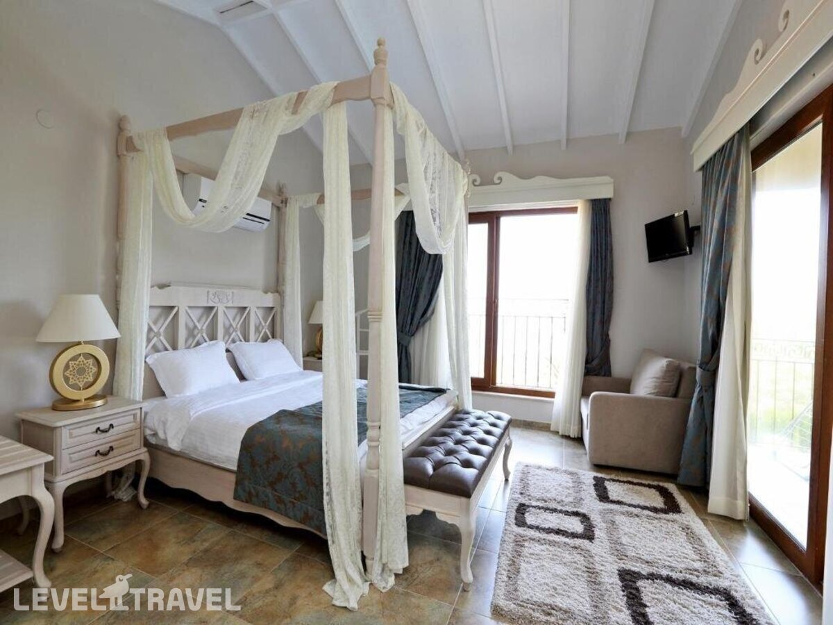 фотографии номера Вилла семейная отеля Alya Villa Butik Hotel в Турция(Турунч) - фото №13