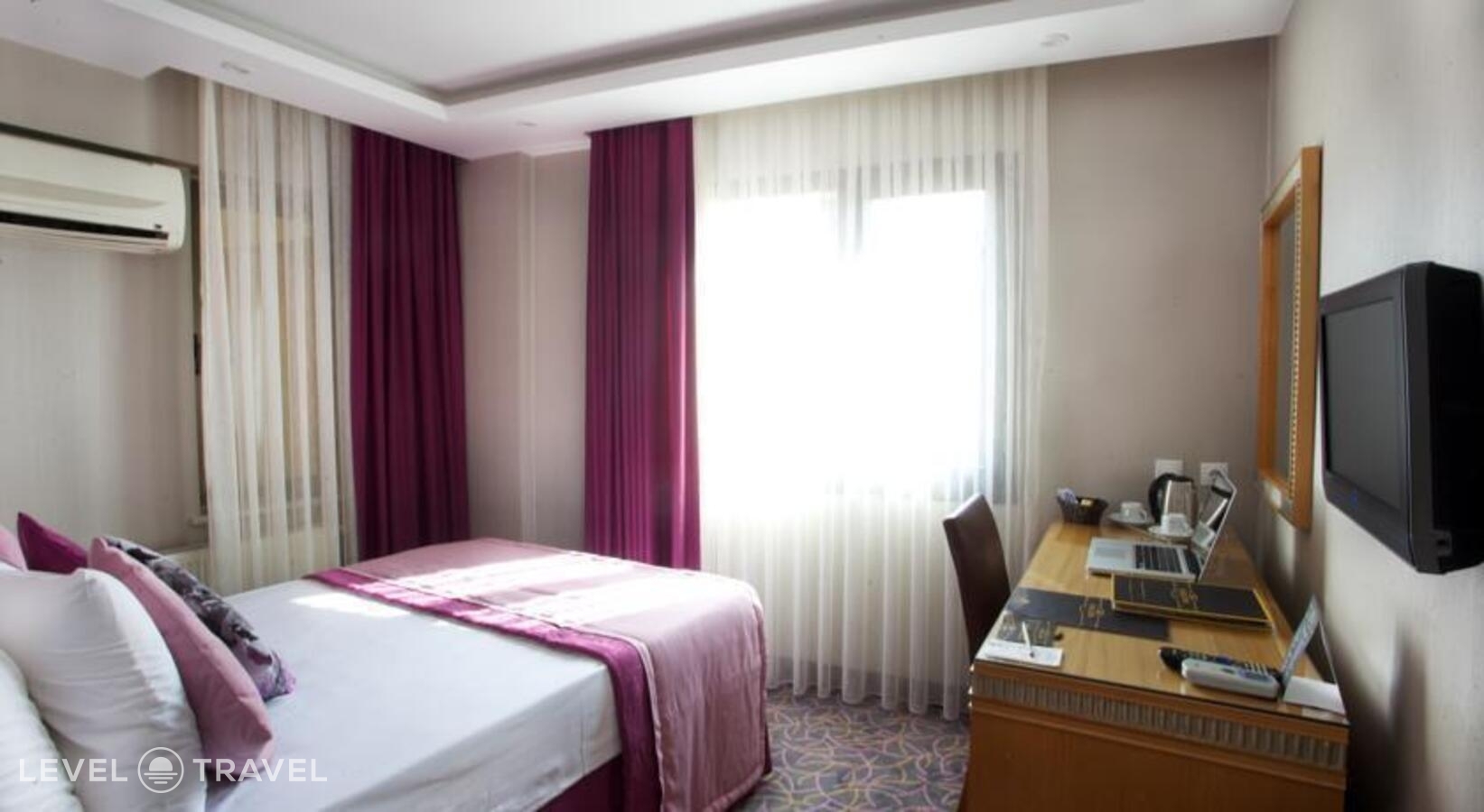 фотографии номера Стандартный номер отеля Carlton Istanbul Hotel в Турция(Фатих) - фото №3