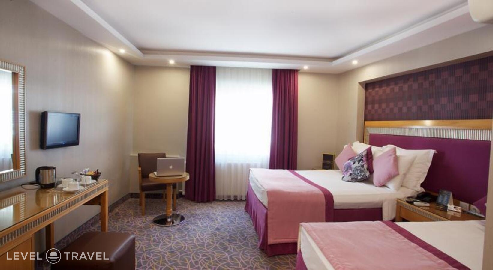 фотографии номера Стандартный номер отеля Carlton Istanbul Hotel в Турция(Фатих) - фото №4