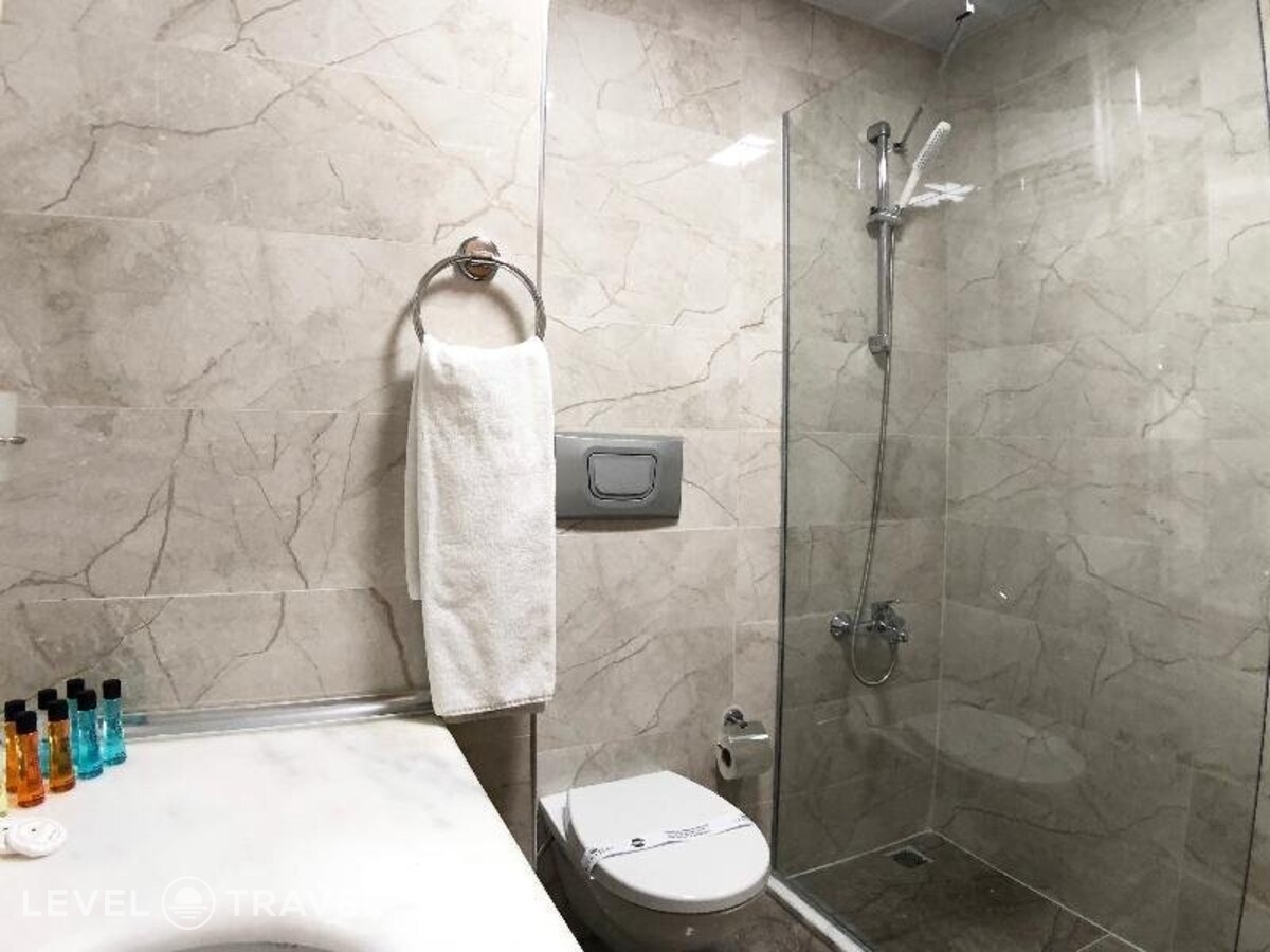 фотографии номера Стандартный номер отеля Carlton Istanbul Hotel в Турция(Фатих) - фото №22