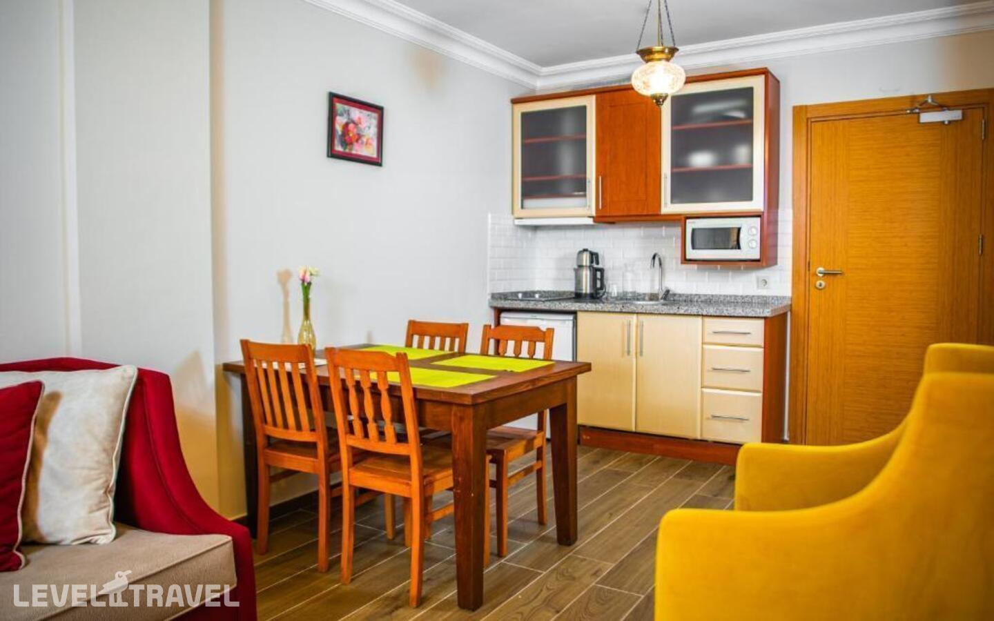 фотографии номера Студия отеля Dores Residence в Турция(Турунч) - фото №12