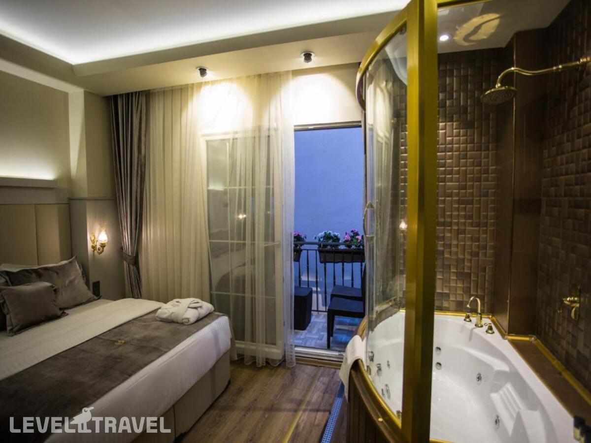 фотографии номера Люкс роскошный отеля Bonne Sante Hotel в Турция(Таксим) - фото №6