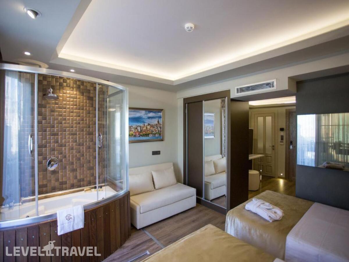 фотографии номера Люкс роскошный отеля Bonne Sante Hotel в Турция(Таксим) - фото №3