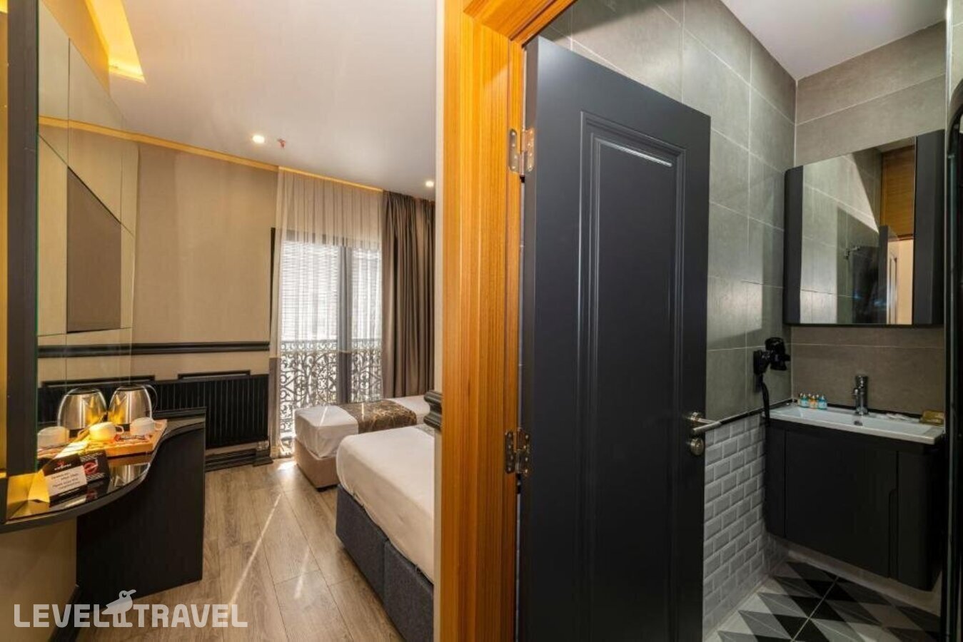 фотографии номера Трехместный делюкс отеля Confores Hotel в Турция(Бахчелиэвлер) - фото №8
