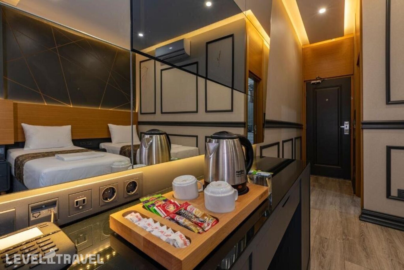 фотографии номера Трехместный делюкс отеля Confores Hotel в Турция(Бахчелиэвлер) - фото №5